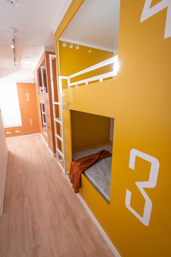 Hostel Le Hueb Toulon Extérieur photo