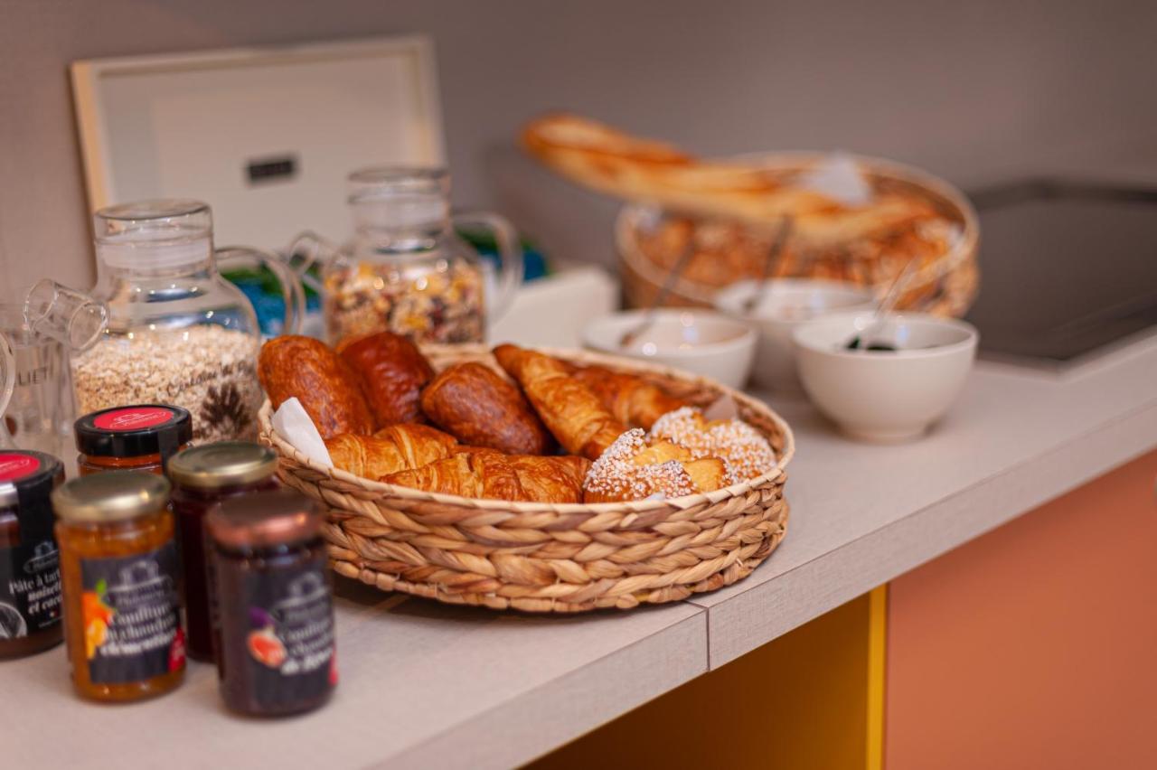 Hostel Le Hueb Toulon Extérieur photo