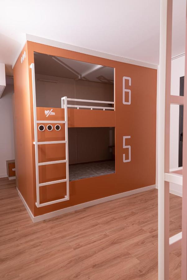 Hostel Le Hueb Toulon Extérieur photo
